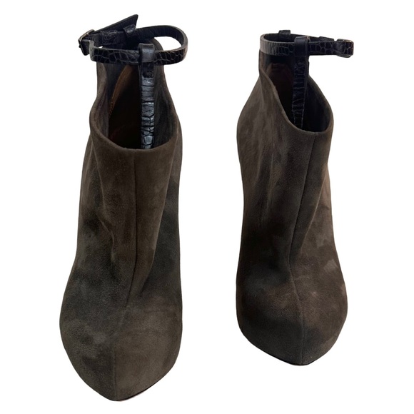 Givenchy Women’s Heels Fetish Tstrap Ankle Booties Gray Suede Size: 5.5 - Picture 7 of 16